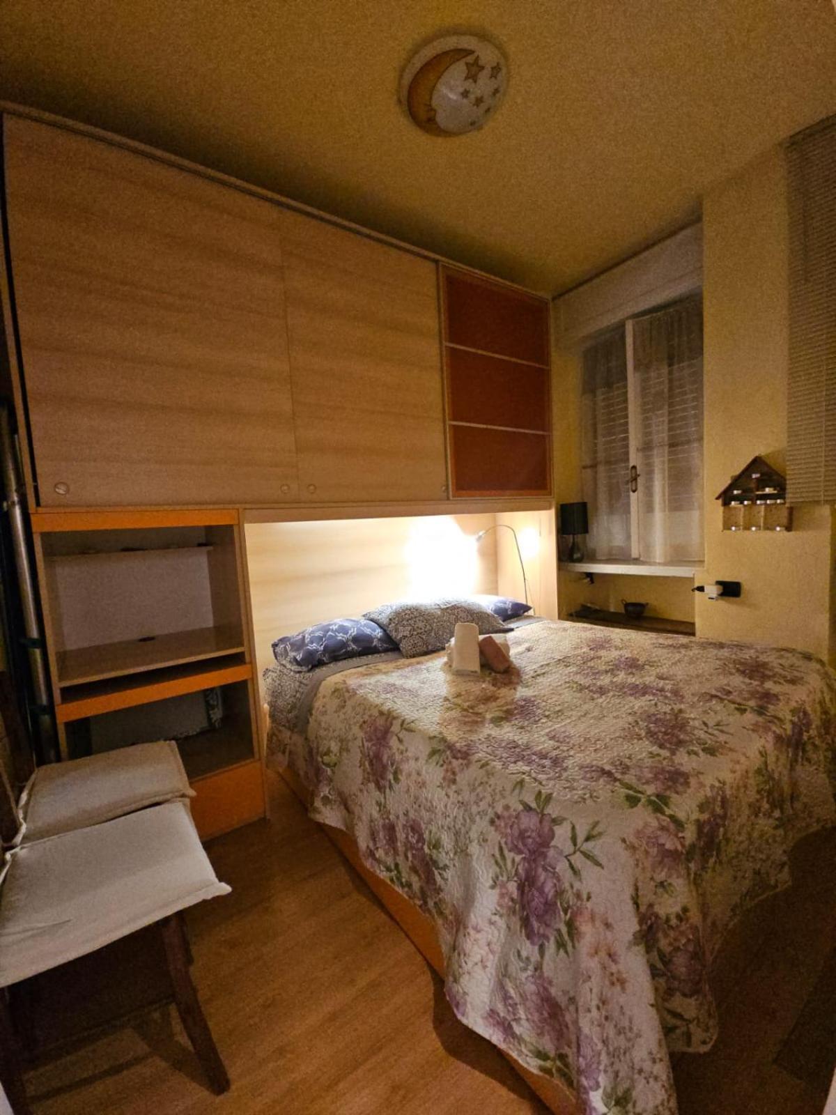 La Casetta Di Anna Laveno Luaran gambar